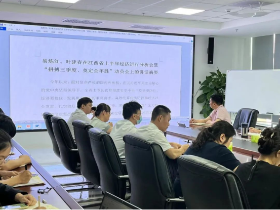 江鈴財務公司2022年8月主題黨日活動